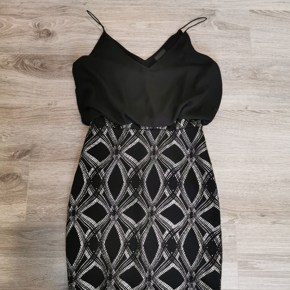 Dress black with goal pattern